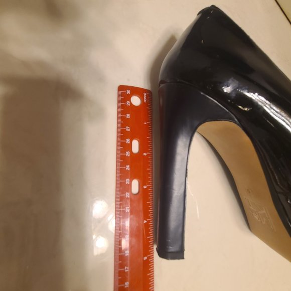 MRKT BLACK PATENT PLATFORM PUMPS 9 - Picture 4 of 6